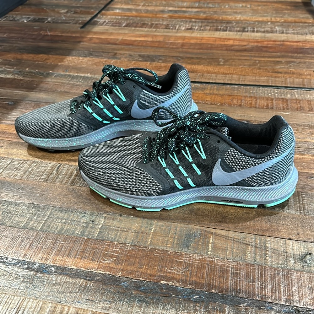 Nikes green/black/gray, never worn, no tags, no box, size 8